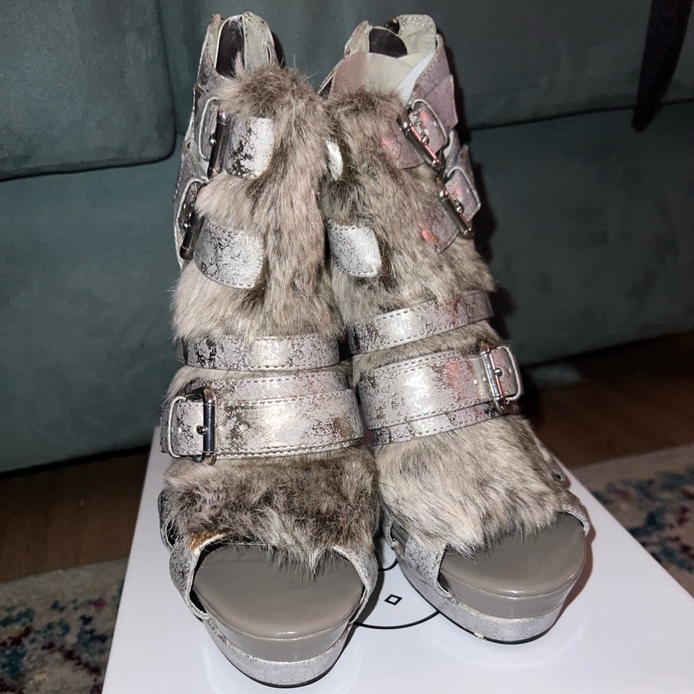 Heels with fur.